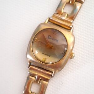 Betone Matte Gold Tone Metal Link Bracelt Watch, New Battery